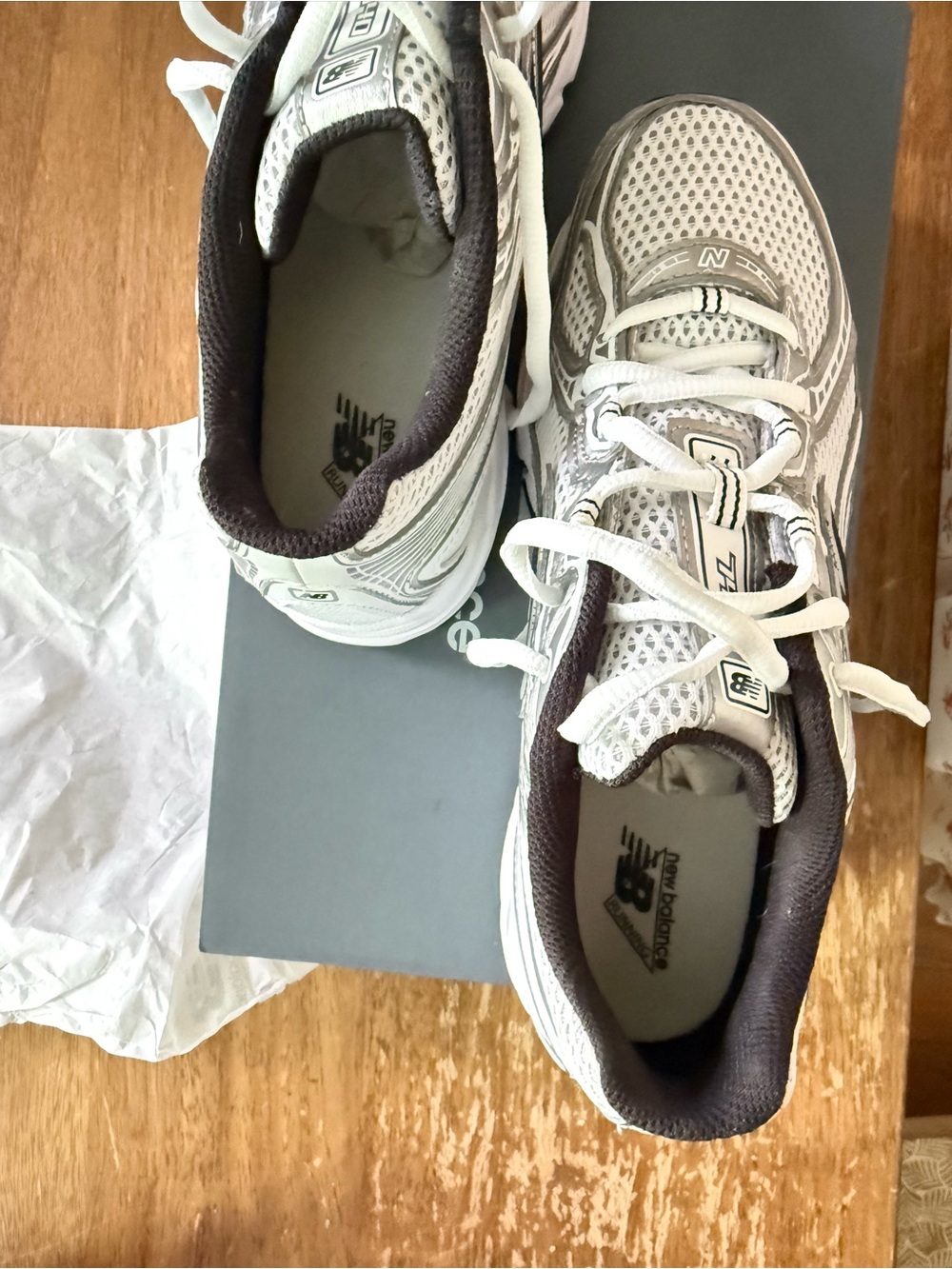 New Balance Gray and Black Mesh Running Sneakers - Picture 4 of 11